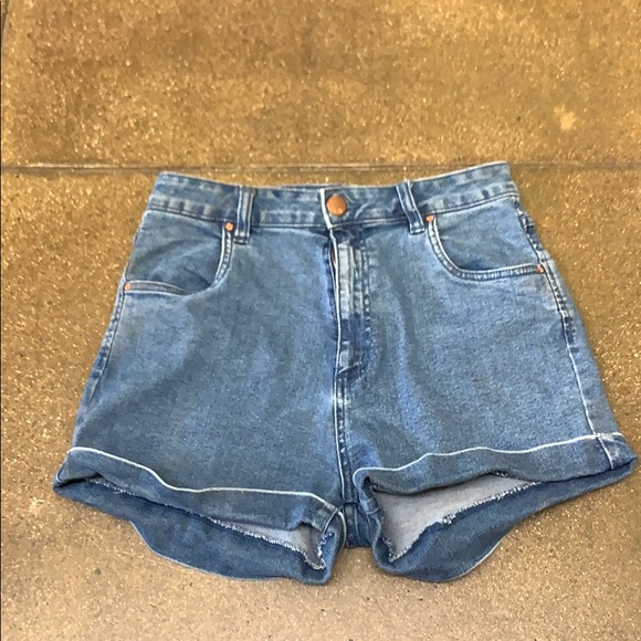 Cotton On Pants - Cotton on high classic jeans shorts